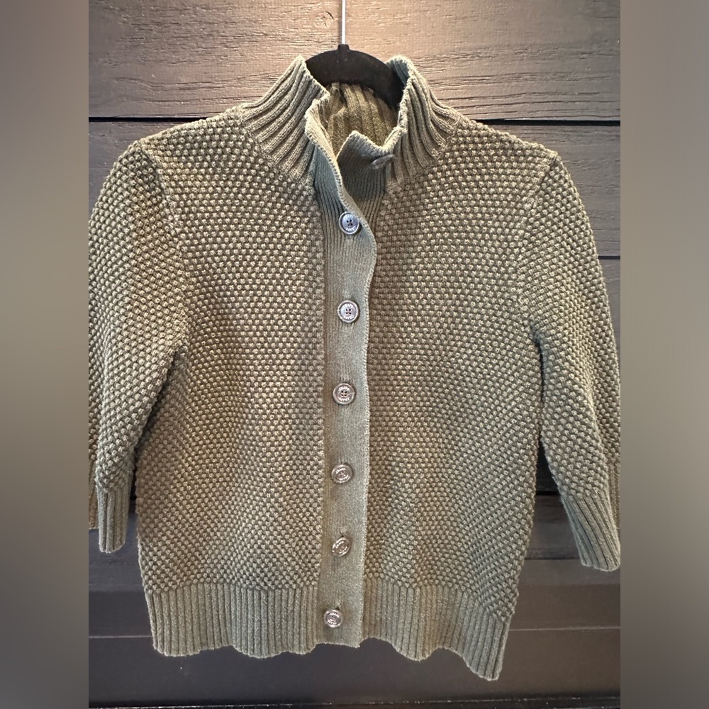 Forest green 100% cotton Chaps cardigan. So Fall, so wanna keep!!